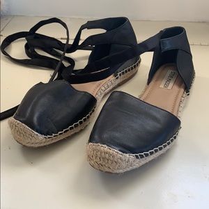 STEVE MADDEN FLAT ESPADRILLES